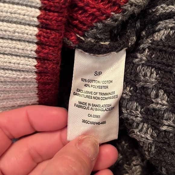 WIND RIVER | Cozy and Warm Deer Pattern Vintage Zip Up Sweater - Picture 7 of 7